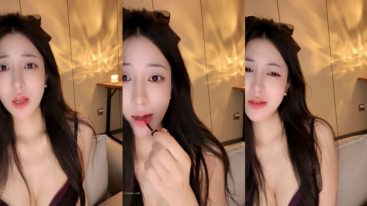 桃枝-超级漂亮！纯欲女神-甜美又淫荡跳蛋假鸡巴潮喷！